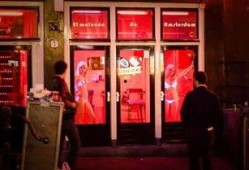 红灯区完整版在线观看,揭秘都市欲望深渊的完整版在线观看全纪录